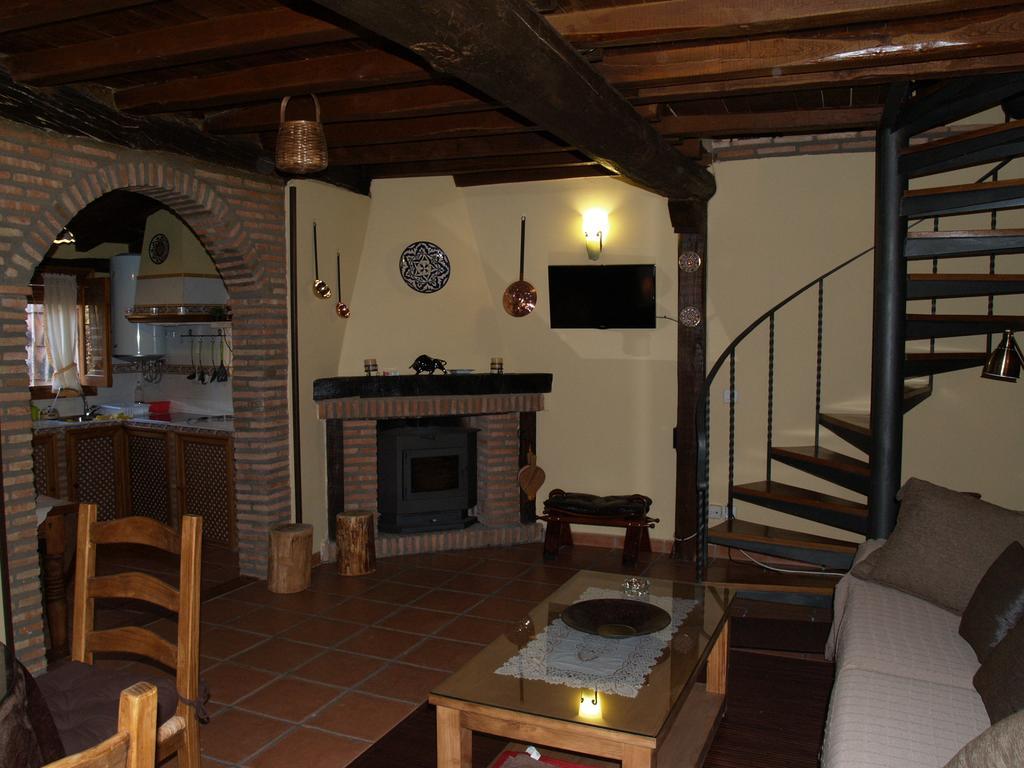 Hostal La casa del Vado Hervás Exterior foto