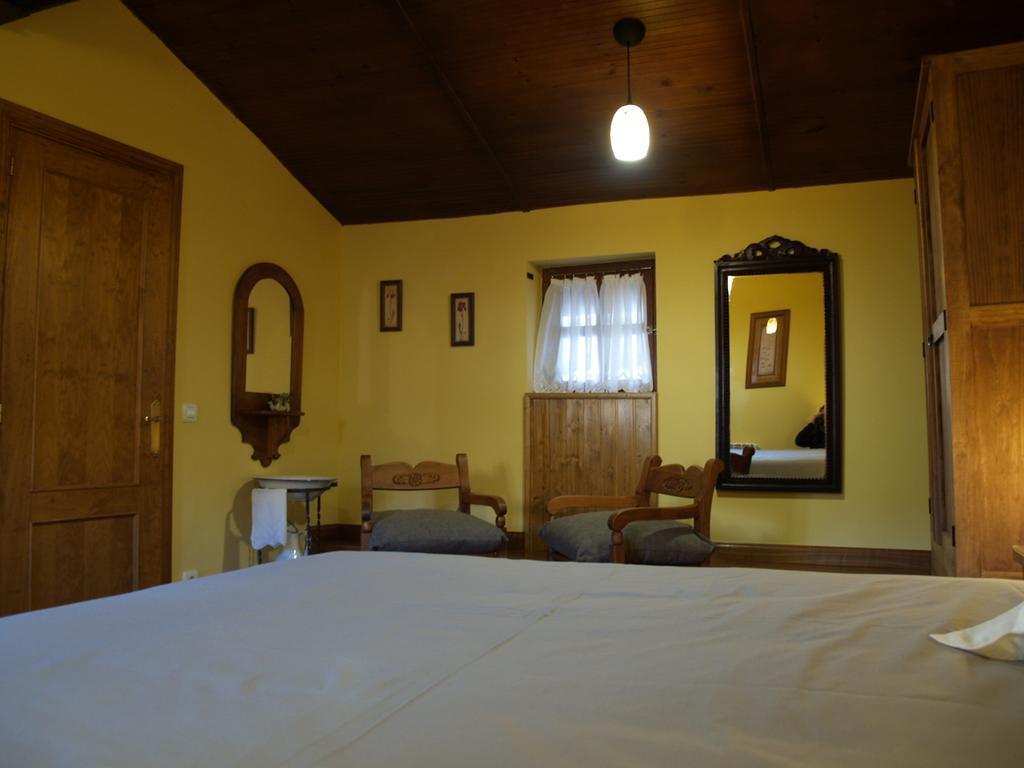 Hostal La casa del Vado Hervás Exterior foto